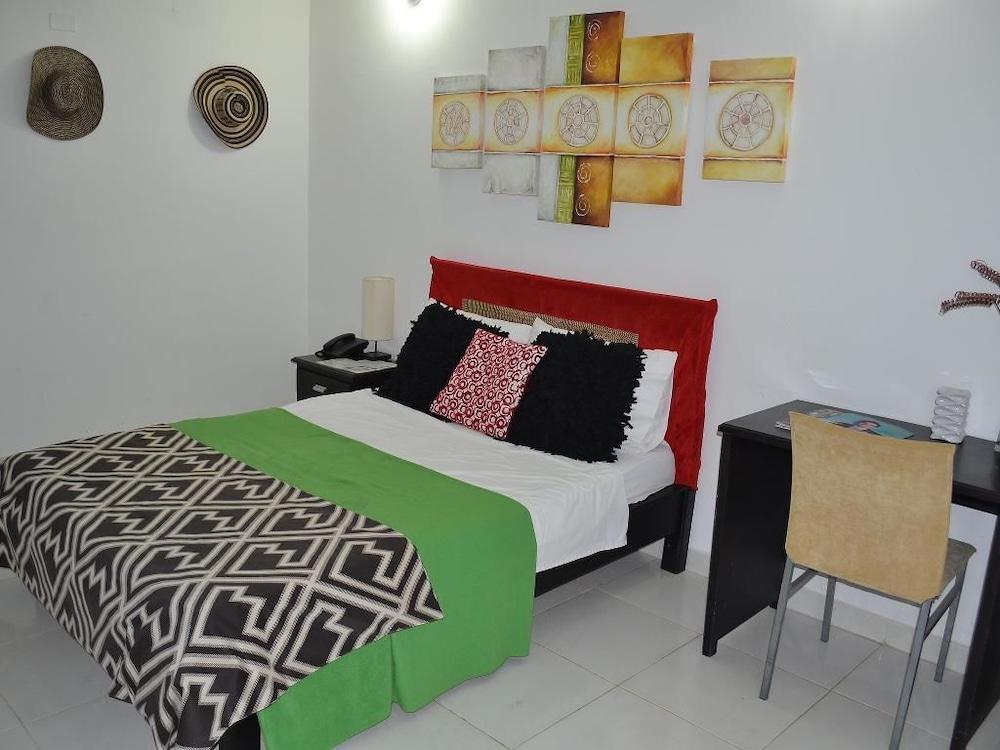 ホテル Ayenda Casa Real Montería エクステリア 写真