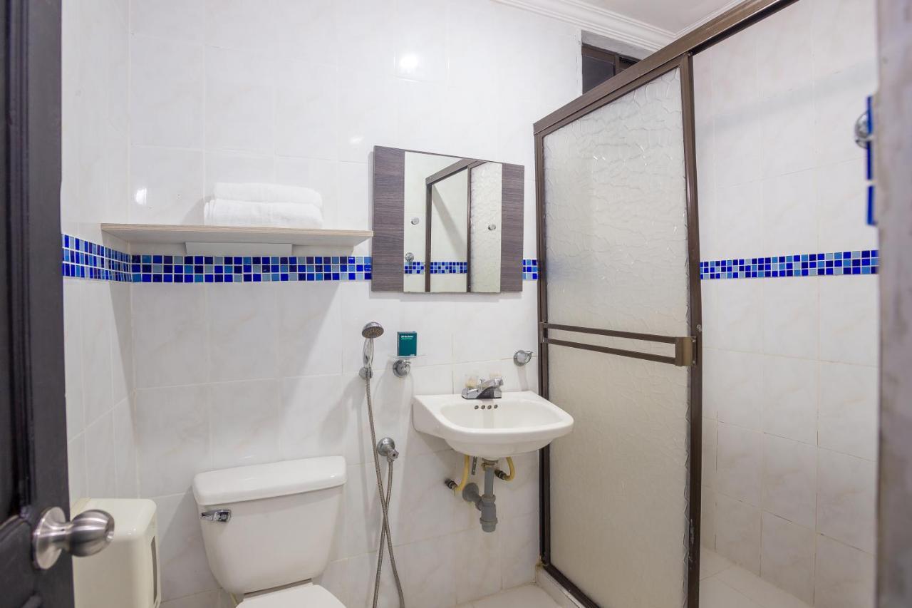 ホテル Ayenda Casa Real Montería エクステリア 写真